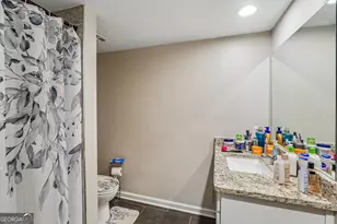 6851 Roswell Rd, Sandy Springs, GA 30328 - Photo 19