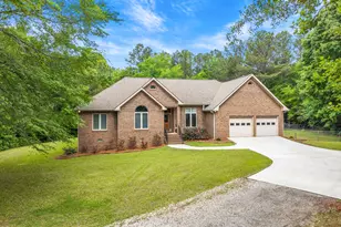 1370 Deerwood Dr, Madison, GA 30650 - Photo 1