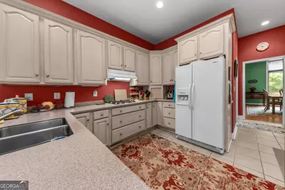 1370 Deerwood Drive, Madison, GA 30650 - Photo 13