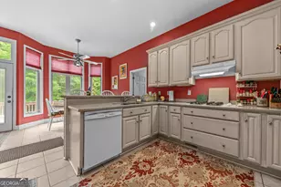 1370 Deerwood Dr, Madison, GA 30650 - Photo 15
