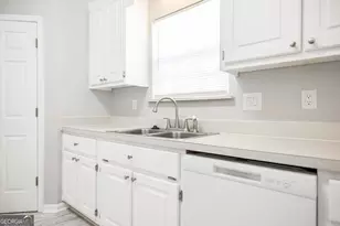 107 Billington Ct, Bonaire, GA 31005 - Photo 11