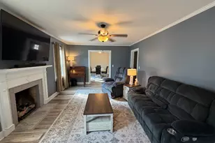 225 Gordon St, Thomson, GA 30824 - Photo 9