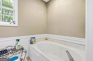 1010 Holmes Dr, White Plains, GA 30678 - Photo 11