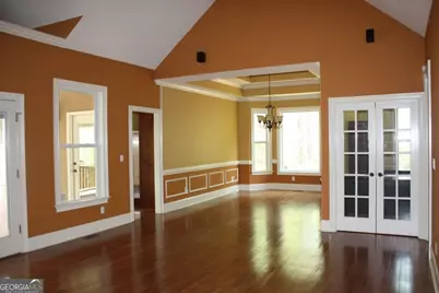 207 Lakeview Court, Lagrange, GA 30240 - Photo 3