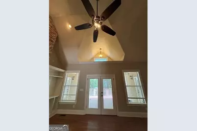 207 Lakeview Court, Lagrange, GA 30240 - Photo 3