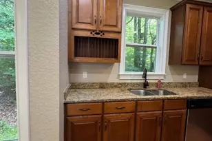 207 Lakeview Ct, Lagrange, GA 30240 - Photo 7