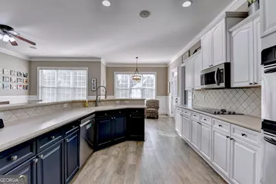 3235 Emma Marie Place NE, Buford, GA 30519 - Photo 9