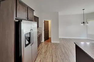 553 Cherry Creek Dr, Loganville, GA 30052 - Photo 5