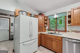 24 Taylor Valley Rd, Clayton, GA 30525 - Photo 15