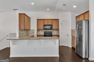2126 Crown Park Dr, Winder, GA 30680 - Photo 3
