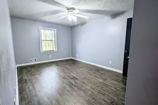 4990 Mountain Springs Way, Stone Mountain, GA 30083 - Photo 11