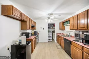 904 Robinhood Rd, Dublin, GA 31021 - Photo 13