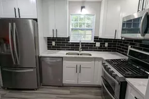 1672 Grist Mill Dr, Marietta, GA 30062 - Photo 3