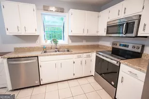 180 Beverly Park Ct, Newnan, GA 30263 - Photo 17