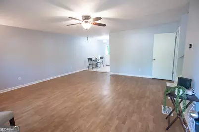 180 Beverly Park Court, Newnan, GA 30263 - Photo 9
