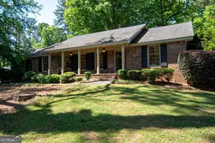 505 Pine Cir, Peachtree City, GA 30269 - Photo 1