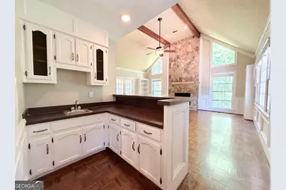 2360 Kimbrough Court, Sandy Springs, GA 30350 - Photo 11