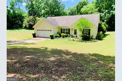 102 Granite Street, Hogansville, GA 30230 - Photo 1