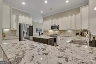 123 Crown Ct, Peachtree City, GA 30269 - Photo 3
