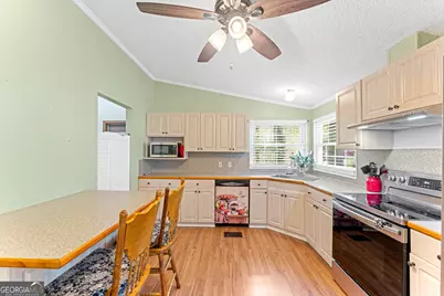 647 Lake Harbor Trail, Martin, GA 30557 - Photo 9