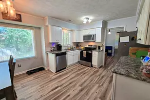 155 N Fayette Ct, Fayetteville, GA 30214 - Photo 9