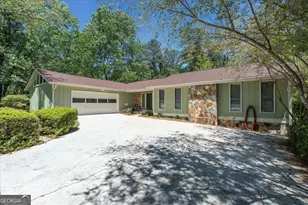 110 Lake Terrace Ct, Carrollton, GA 30117 - Photo 3