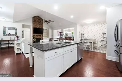 6680 Bransford Drive, Cumming, GA 30040 - Photo 3