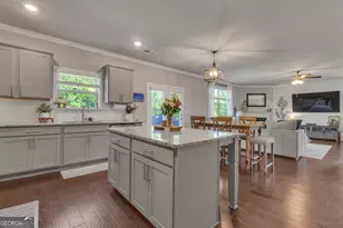 70 Blossom Wood Dr, Senoia, GA 30276 - Photo 1