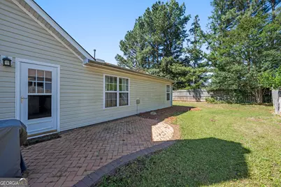 205 Courtyard Lane, Newnan, GA 30265 - Photo 23