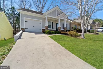 157 Oakwood Drive NW, Milledgeville, GA 31061 - Photo 1