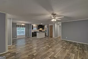 1054 Brookhaven Cir, Toccoa, GA 30577 - Photo 5