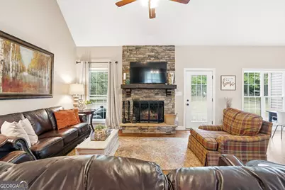 113 Oakwood Drive, Forsyth, GA 31029 - Photo 15