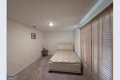 125 N Chesapeake Bay Drive, Locust Grove, GA 30248 - Photo 17