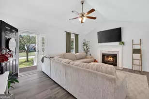 205 Beulah Ln, Locust Grove, GA 30248 - Photo 5