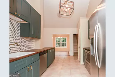 5377 Fawn Ivey Lane, Buford, GA 30519 - Photo 9