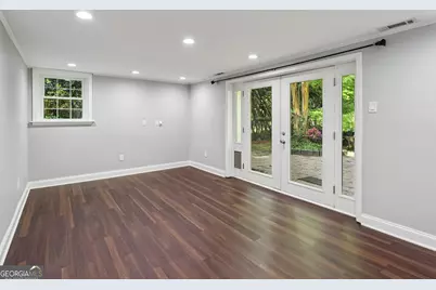 688 Huntington Place SE, Marietta, GA 30067 - Photo 31
