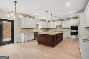 4457 Meadowwood Dr, Loganville, GA 30052 - Photo 9