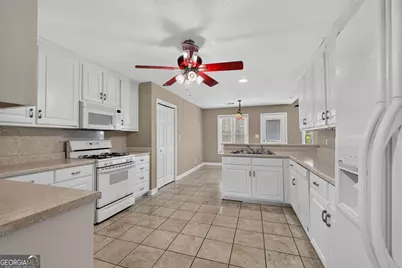 560 Brook Hollow Drive, McDonough, GA 30252 - Photo 15