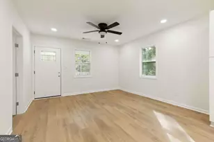 1015 Sims St SW, Atlanta, GA 30310 - Photo 13