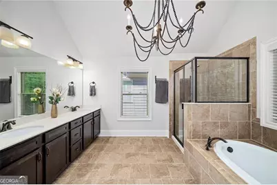 7805 Highland Bluff, Sandy Springs, GA 30328 - Photo 23