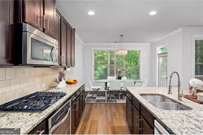7805 Highland Bluff, Sandy Springs, GA 30328 - Photo 11