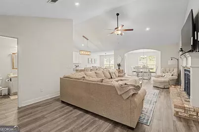 171 Goldshore Way, Statham, GA 30666 - Photo 3