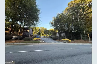 4005 Woodridge Way, Tucker, GA 30084 - Photo 41