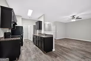 6381 Shadow Square, Lithonia, GA 30058 - Photo 13