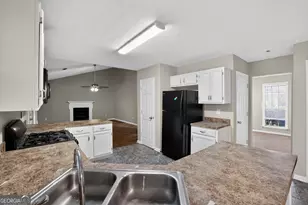 4953 Portsmouth Ct, Lithonia, GA 30038 - Photo 13