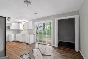 5881 Seam St, Lithonia, GA 30058 - Photo 21