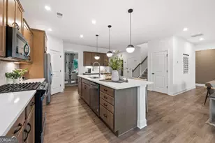 6137 Marigold Wy, Atlanta, GA 30349 - Photo 9