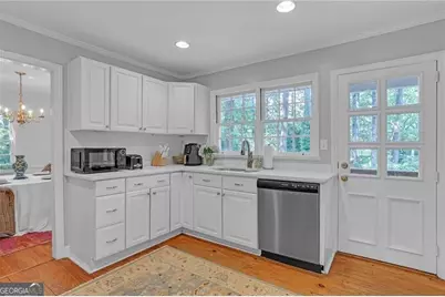 716 Burke Road NE, Atlanta, GA 30305 - Photo 13