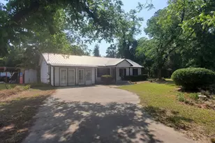 810 Laura St, Glennville, GA 30427 - Photo 31