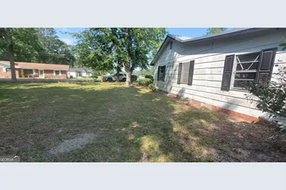 810 Laura Street, Glennville, GA 30427 - Photo 9